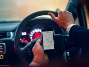 Ver las consecuencias de utilizar el GPS conduciendo