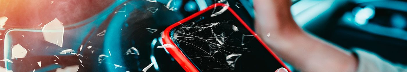Distracciones al conducir Consecuencias de hablar por el móvil mientras se conduce